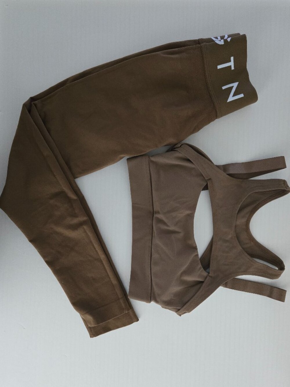 NVGTN Brown Activewear Bundle | High-Waisted Leggings & Racerback Sports Bra |XS